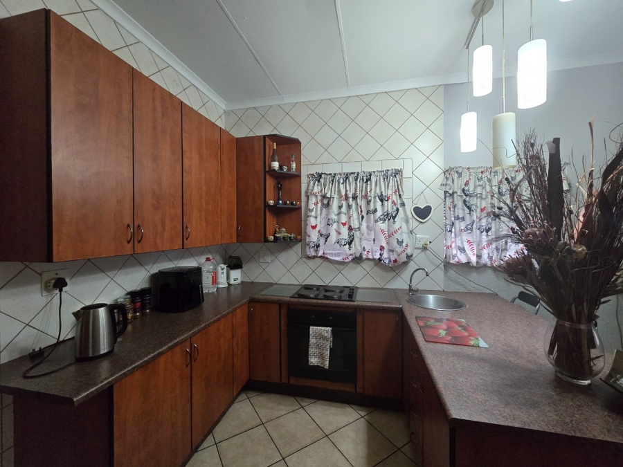 3 Bedroom Property for Sale in Safari Gardens North West